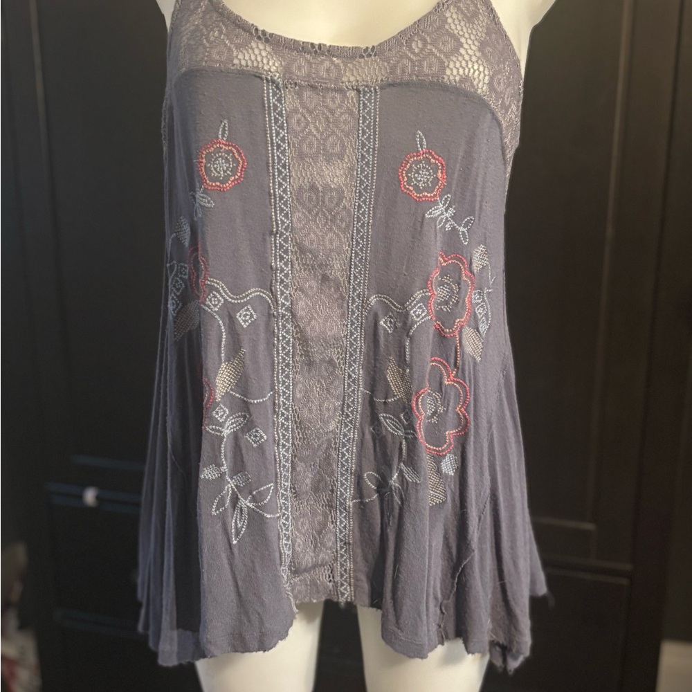Mystree Floral Embroidered Camisole - Gray